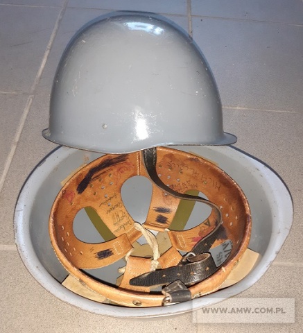 Hełm stalowy bojowy WZ 67 szaro-niebieski  z siatką 