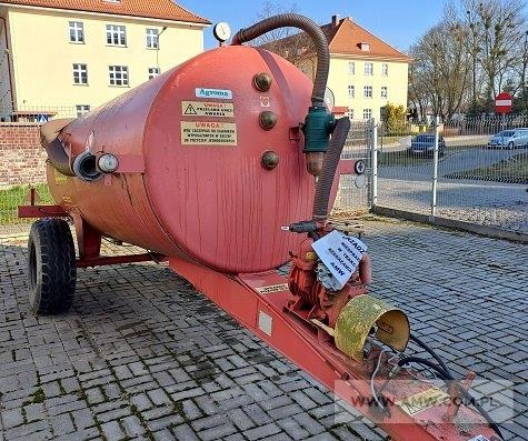 Przyczepa asenizacyjna T-507 1-os. (niekompletna) 
