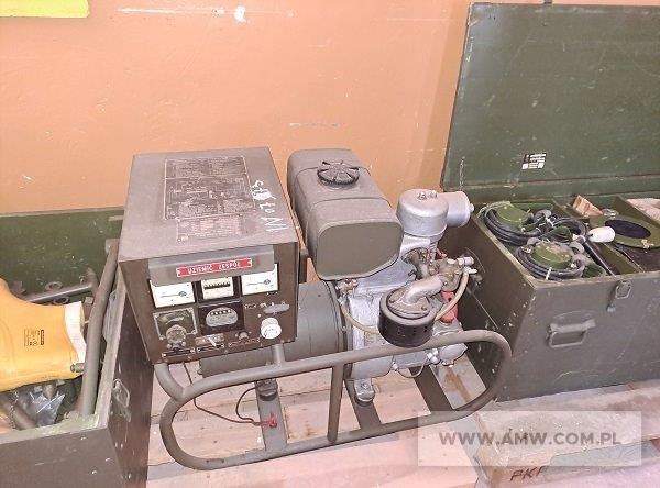 Elektrownia oświetleniowa EO-1-05 (niekompletna) z PAB-2-1-230-R, (2 kW, 230 V, 50 Hz) na ramie 