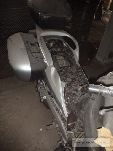 Motocykl BMW R1200 RT (niekompletny, przebieg: 37 013 km) 