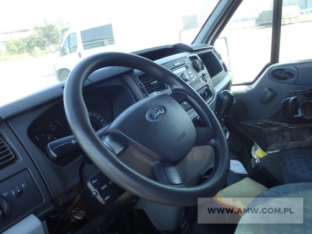 Samochód ogólnego przeznaczenia małej ładowności FORD TRANSIT 280S TDCI (uszkodzona szyba zabudowy) 