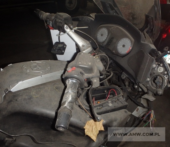 Motocykl BMW R1200 RT (niekompletny, przebieg: 37 013 km) 