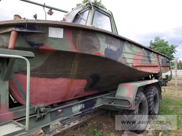 Kuter holowniczy KH-200 na przyczepie 2-os. PKH-200 (ład. 4,2 t) 