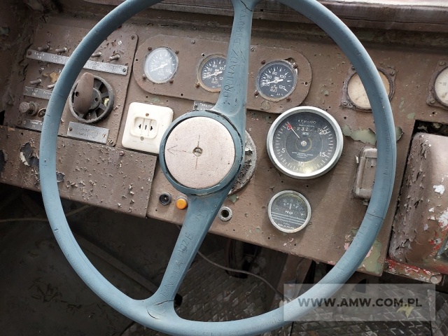 Kuter holowniczy KH-200 na przyczepie 2-os. PKH-200 (ład. 4,2 t) 
