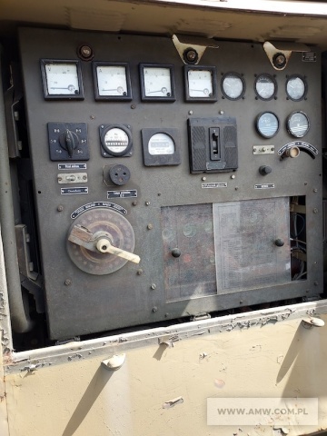 Zespół spalinowo-elektryczny PAD-16-3/400/P1 (16 kW, 380 V, 50 Hz) na przyczepie 1-os. (ładowność 1,5 t) 