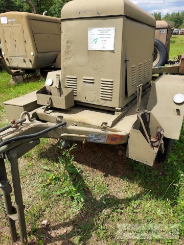 Elektrownia oświetleniowa EO-4 (z częściowym wyposażeniem) z PAB-4-1-230-P (4 kW, 230 V, 50 Hz) na przyczepie 1-os (ładowność 0,5 t) 