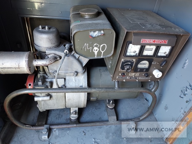 Nadwozie 117/AUM/PSŁ-2M/S (z częściowym wyposażeniem), w tym m.in.: dwa ZSE PAB 2-1/230 do PSŁ-2M (2 kW, 230 V, 50 Hz) itp. 