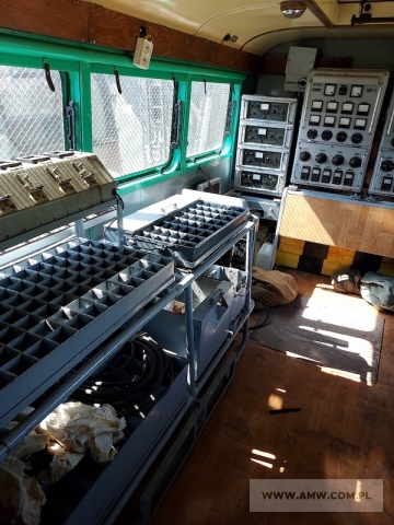 Nadwozie 117/AUM/PSŁ-2M/S (z częściowym wyposażeniem), w tym m.in.: dwa ZSE PAB 2-1/230 do PSŁ-2M (2 kW, 230 V, 50 Hz) itp. 