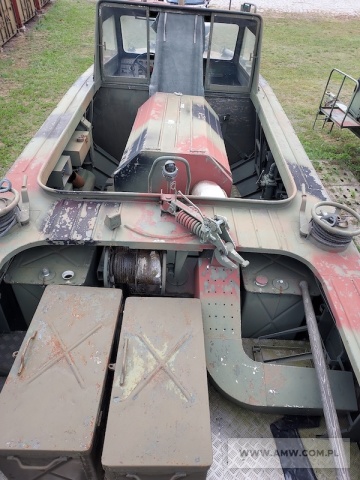 Kuter holowniczy KH-200 na przyczepie 2-os. PKH-200 (ład. 4,2 t) 