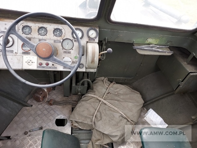 Kuter holowniczy KH-200 na przyczepie 2-os. PKH-200 (ład. 4,2 t) 