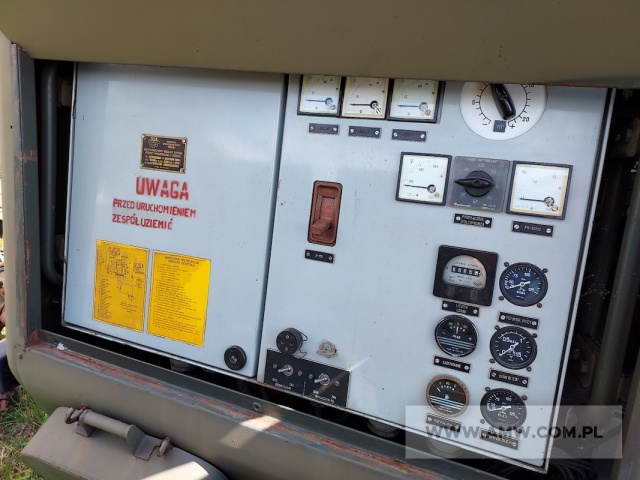 Zespół spalinowo-elektryczny PAD-36-3/400/P1 (36 kW, 380 V, 50 Hz) na przyczepie 1-os. (ładowność 1,5 t) 