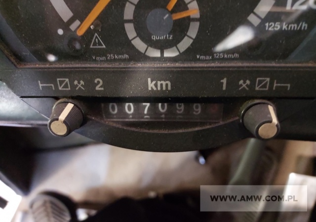 Żuraw samochodowy R-101 na samochodzie JELCZ 325 (udźwig 10 t) 