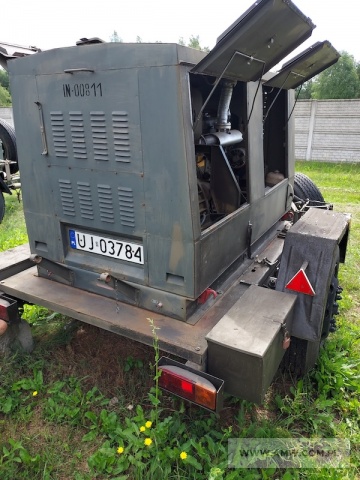 Zespół spalinowo-elektryczny PAD-20-3/400/P1 (20 kW, 380 V, 50 Hz) na przyczepie 1-os. (ładowność 1,5 t) 