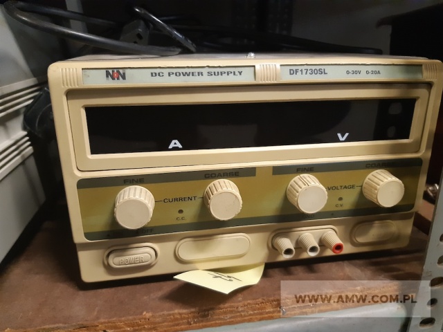 Sprzęt elektroniczny - pakiet 17 poz. asort. (wg oddzielnego wykazu), w tym m.in.: wtyczki, kable, zasilacze itp. 