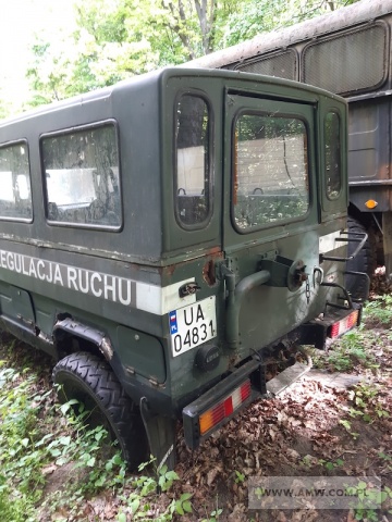 Samochód ciężarowo-osobowy wysokiej mobilności HONKER 2324 
