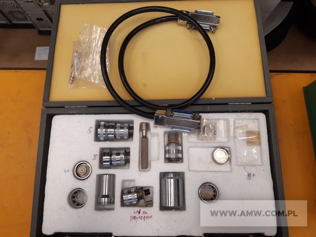 Sprzęt elektroniczny - pakiet 17 poz. asort. (wg oddzielnego wykazu), w tym m.in.: wtyczki, kable, zasilacze itp. 