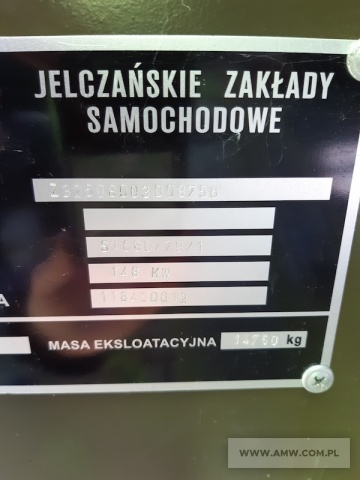 Żuraw R-101 na samochodzie JELCZ-325 (udźwig 10 ton) 