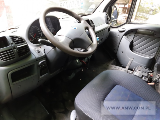 Samochód sanitarny FIAT DUCATO 2,8 JTD (z wyposażeniem wg opisu) 