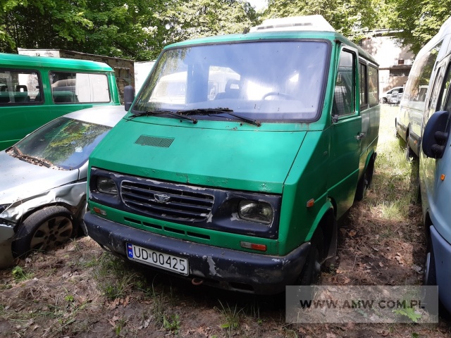 Mikrobus LUBLIN 3314 2,4 4TC90 (brak lewego lusterka, uszkodzona podsufitka) 