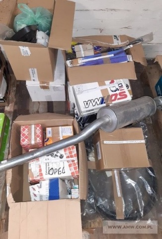 Techniczne środki materiałowe do samochodu OPEL ASTRA II - pakiet zawierający 41 poz. asort. (wg oddzielnego wykazu), w tym m.in.: pasek wielorowkowy, piasta koła z łożyskiem, tuleja wahacza metalowa, osłona przegubu zewnętrznego itp. 