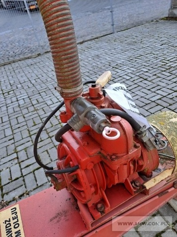 Przyczepa asenizacyjna T-507 1-os. (niekompletna) 