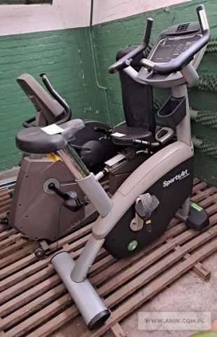 Sprzęt sportowy - pakiet zawierający 4 poz. asort. w tym: maszyna eliptyczna EVO CARDIO EL 600 - 1 kpl., rower poziomy RC 2000 - 1 kpl., prostownik selenowy BZM-24/66 - 1 szt., rower stacjonarny SPORTSART C572U - 1 kpl. 