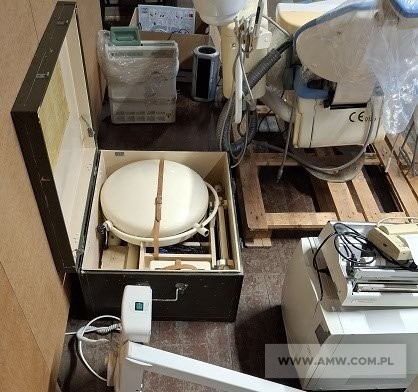 Sprzęt medyczny - pakiet zawierający 10 poz. asort. (wg oddzielnego wykazu), w tym m.in.: UNIT STOMATOLOGICZNY HD2000C, wywoływarka zdjęć RTG DURR DENTAL XR04, autoklawy, lampa bezcieniowa, reduktory tlenowe itp. 