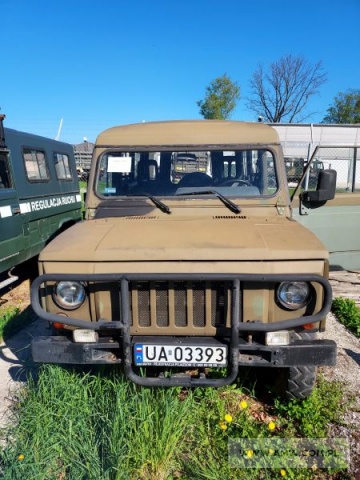 Samochód ciężarowo-osobowy wysokiej mobilności HONKER 2000 
