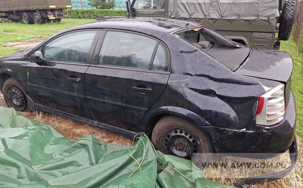 Samochód osobowy OPEL VECTRA II 1.8 (po wypadku) 