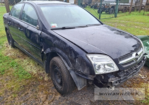 Samochód osobowy OPEL VECTRA II 1.8 (po wypadku) 