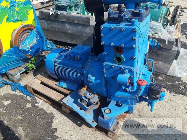 Silniki spalinowe i sprężarki (z demontażu) - pakiet zawierający 4 poz. asort., w tym: silnik spalinowy 07.135 R6TC, silnik spalinowy M520 prawy, sprężarka powietrza SF1-125, zespół sprężarkowy EKPA-2/150 