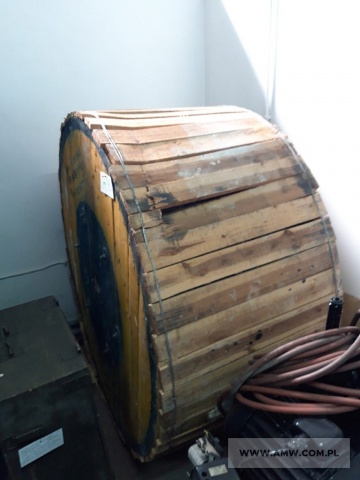 Kable i przewody - pakiet zawierający 5 poz. asort., w tym: kabel koncentryczny YWDXpek 75-1,0/4,8 – 2998 m, kabel płaski KP-4 MOLEX – 80 m, kabel światłowodowy Z-(VX)zOTKts 64G – 3500 m, przewód OMYp 2x0,75 mm2 – 179 m, przewód telefoniczny YTKSY 3x2x0,5 mm – 228 m 