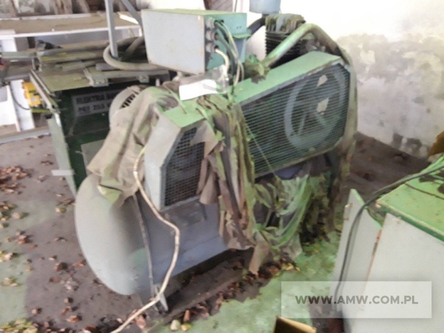 Sprzęt warsztatowy (z demontażu) - pakiet zawierający 15 poz. asort. (wg oddzielnego wykazu), w tym m.in.: kompresor 24 l, piła tarczowa do drewna TPSE, tokarka uniwersalna, wiertarka pozioma D-07 