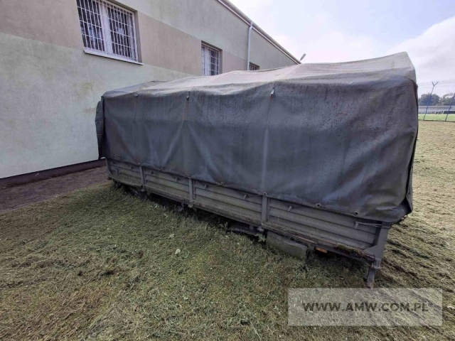 Skrzynie ładunkowe z opończą (STAR 200) - pakiet zawierający 2 poz. asort., w tym: skrzynia ładunkowa 660.00.301 - 2 szt., opończa 673.08.240 - 2 szt. 