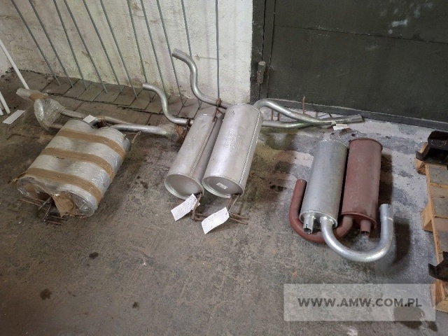 Części zamienne do samochodów (m.in. Star 660, Polonez, Żuk, Nysa, Fiat Siena) -  pakiet zawierający 144 poz. asort. (wg oddzielnego wykazu), w tym m.in.: amortyzatory, wahacze, drzwi, błotniki, pompy wody, przewody zapłonowe itp. 