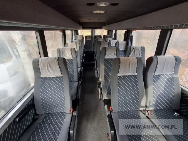 Autobus pasażerski MERCEDES-BENZ 614D 