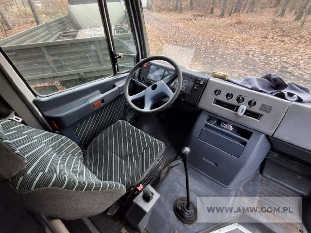 Autobus pasażerski MERCEDES-BENZ 614D 
