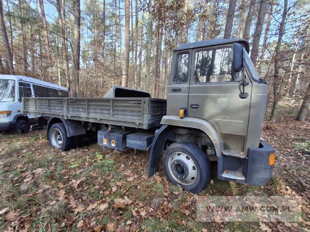 Samochód ogólnego przeznaczenia średniej ładowności STAR-1142 