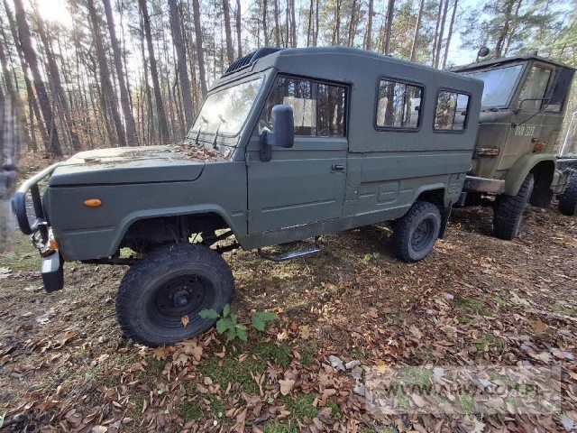 Samochód ciężarowo-osobowy wysokiej mobilności HONKER 2000 (bez wyciągarki) 