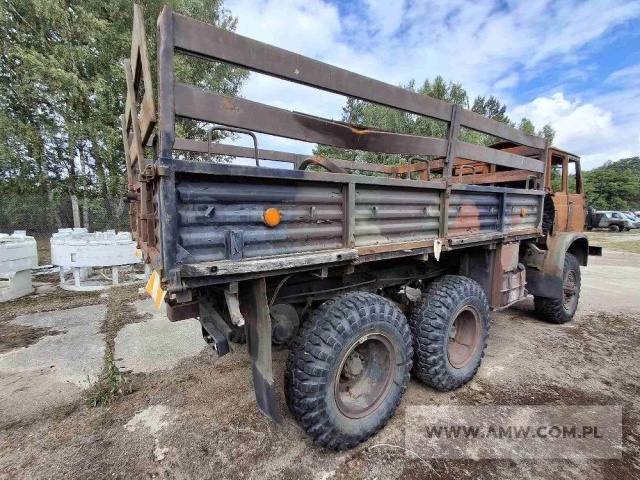 Samochód średniej ładowności wysokiej mobilności STAR-266 (po pożarze kabiny) 