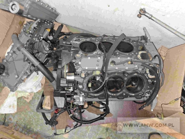 Silniki przyczepne zaburtowe YAMAHA (z demontażu, niekompletne) - pakiet zawierający 3 poz. asort., w tym: silnik YAMAHA 50 - 2 szt., silnik YAMAHA F250 AETX - 1 szt. 