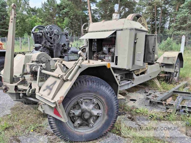 Trak ciężki GKT-60M z silnikiem spalinowym SW-226 (z częściowym wyposażeniem) 