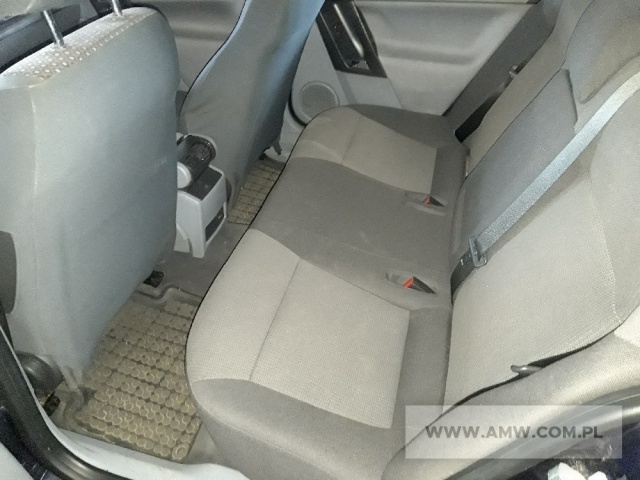 Samochód osobowy OPEL VECTRA II 1.8 