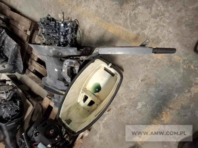 Silniki przyczepne zaburtowe YAMAHA (z demontażu, niekompletne) - pakiet zawierający 3 poz. asort., w tym: silnik YAMAHA 50 - 2 szt., silnik YAMAHA F250 AETX - 1 szt. 