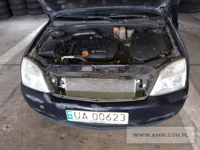 Samochód osobowy OPEL VECTRA II 1.8 