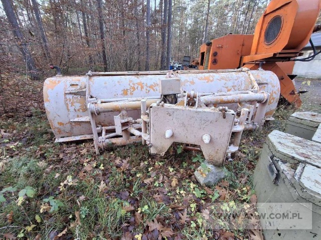 Pług odśnieżny lotniskowy LPK-82 