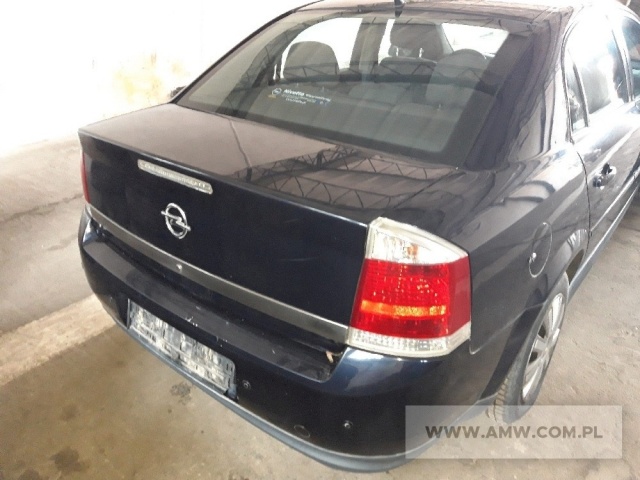 Samochód osobowy OPEL VECTRA II 1.8 