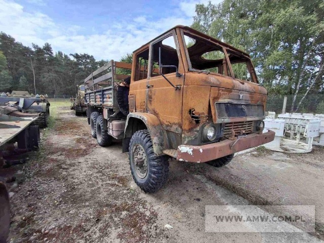 Samochód średniej ładowności wysokiej mobilności STAR-266 (po pożarze kabiny) 