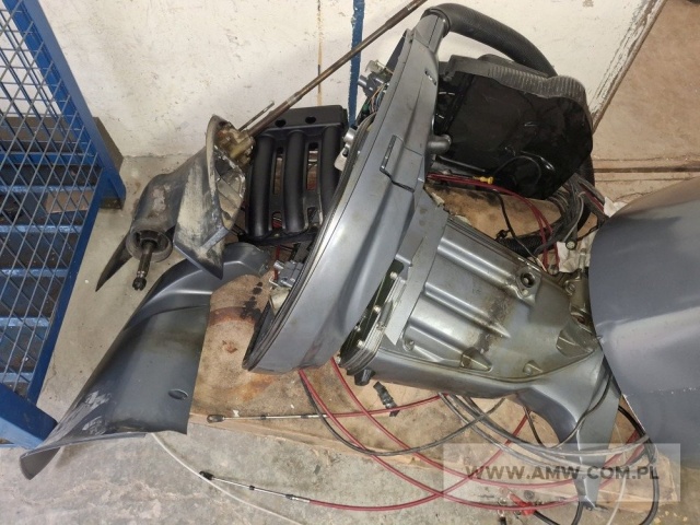 Silniki przyczepne zaburtowe YAMAHA (z demontażu, niekompletne) - pakiet zawierający 3 poz. asort., w tym: silnik YAMAHA 50 - 2 szt., silnik YAMAHA F250 AETX - 1 szt. 