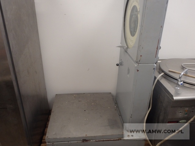 Sprzęt gastronomiczny - pakiet zawierający 6 poz. asort. (wg oddzielnego wykazu), w tym m.in.: kotły warzelne, waga, zmywarki itp. 